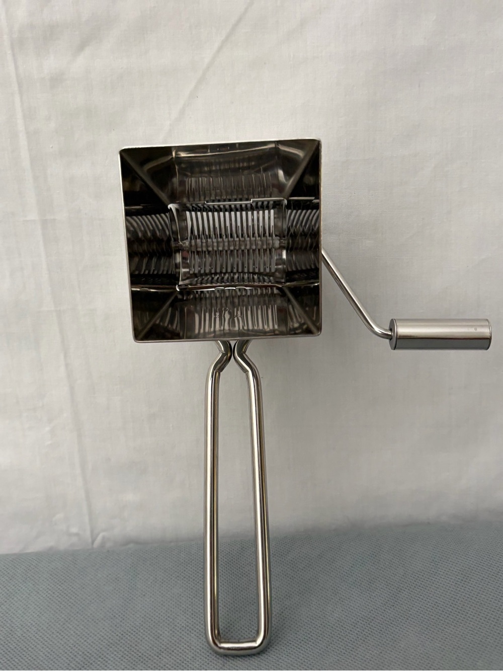 Cuisipro Stainless Steel Rotary Cheese Herb Grinder Slicer (F215)